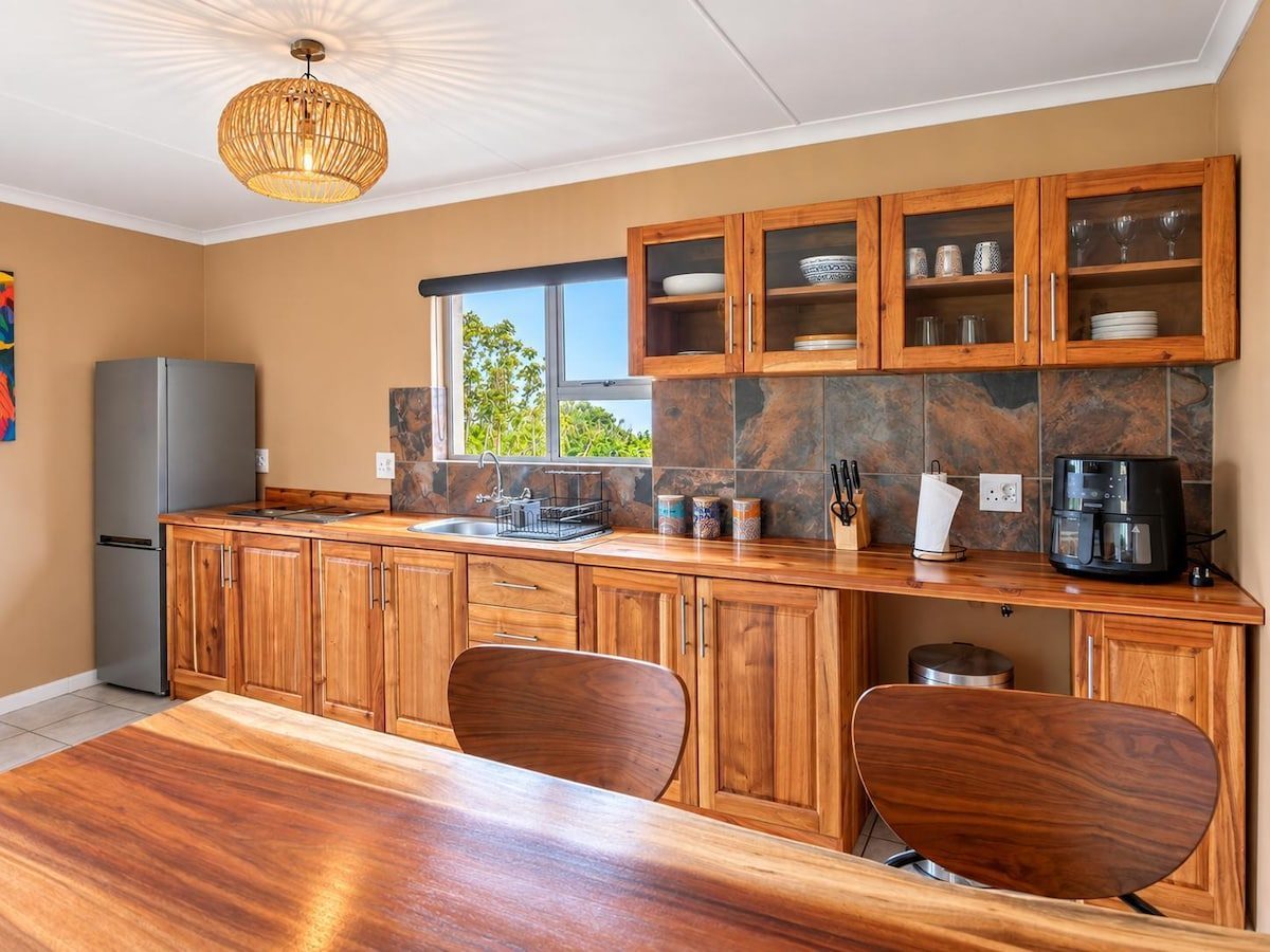 Kitchen and dining counter